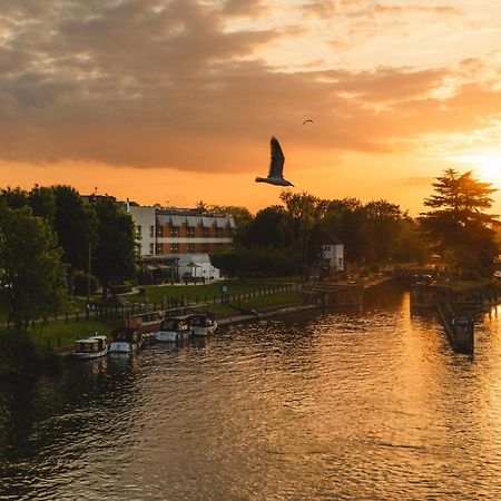 The Runnymede On Thames (Adults Only) Hotel Egham Exterior foto
